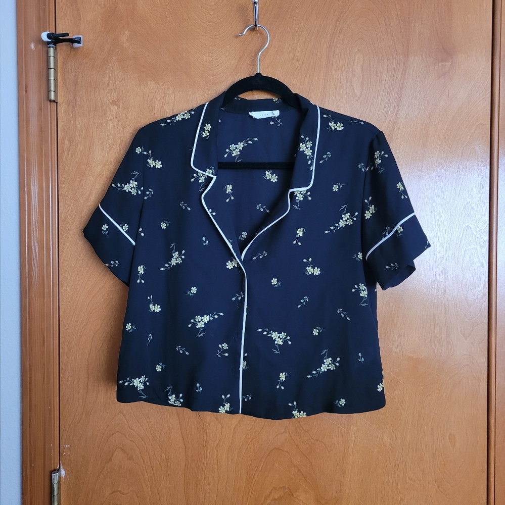 Floral crop blouse top